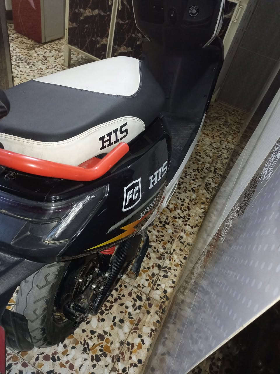 دراجه شحن f1 موديل ٢٠٢٦ بطاريه ٣٠٠٠ نظام p بارك ونظام R بك ثلاث نمر سرعه ٩٠ مكان الدراجه بغداد السعر مليون ***********
