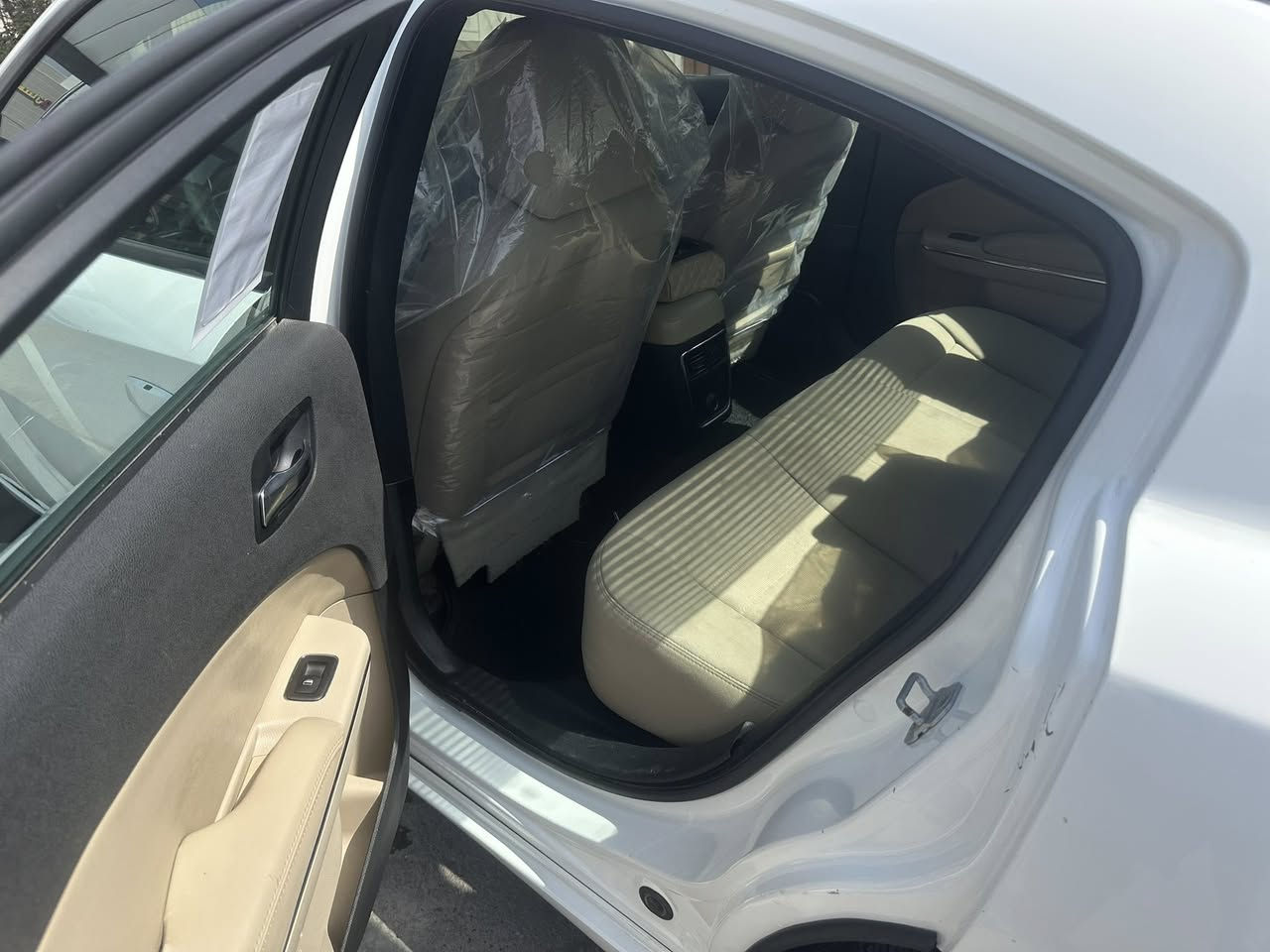 2014 كفاله من الكص
كير مكينه كفاله تبريد حداديه جديده سياره جاهزه 
سعر ٧٠  عنوان بصره
***********
