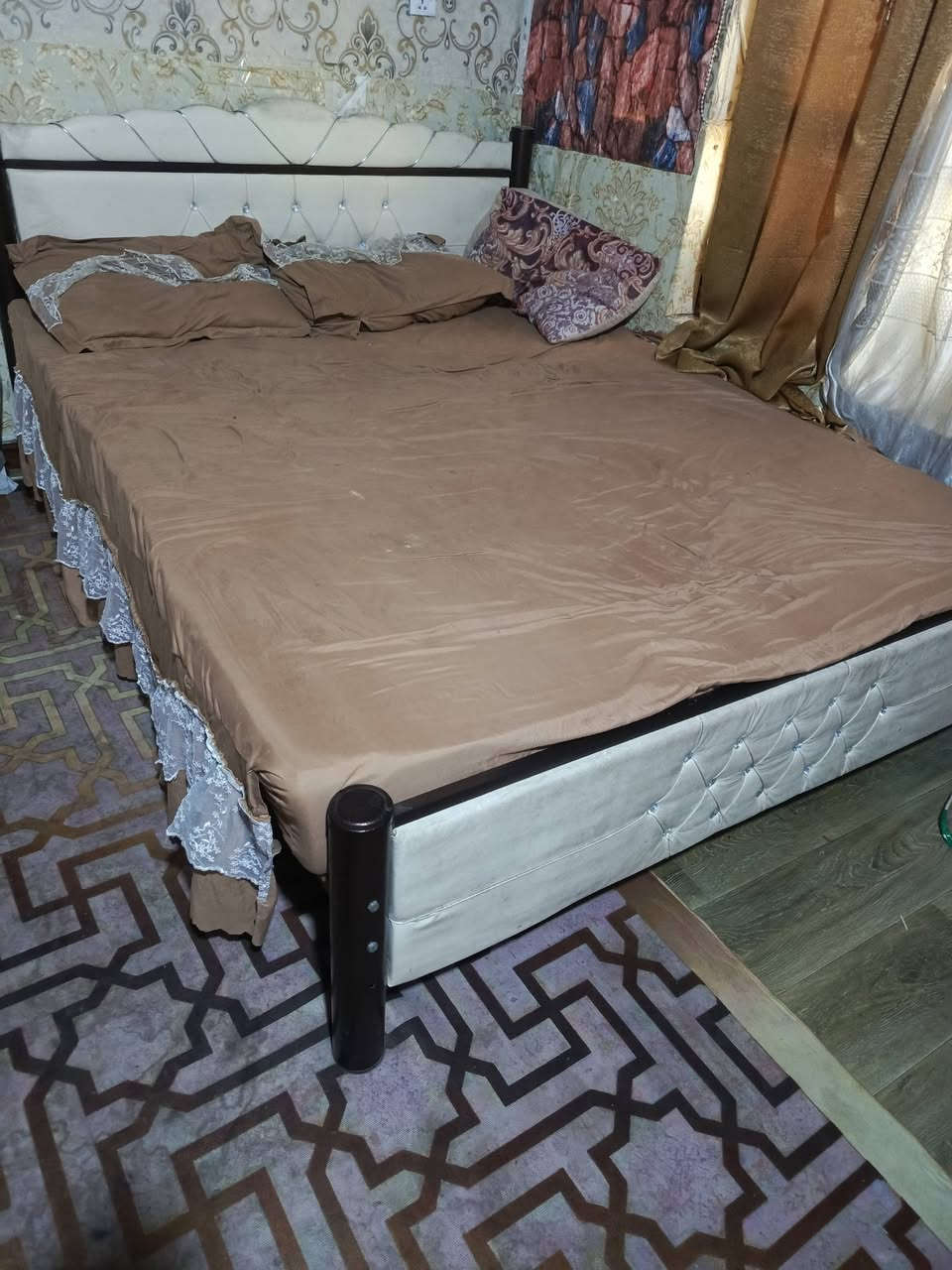 شلع منو ياخذهن اتصل على الرقم ***********
