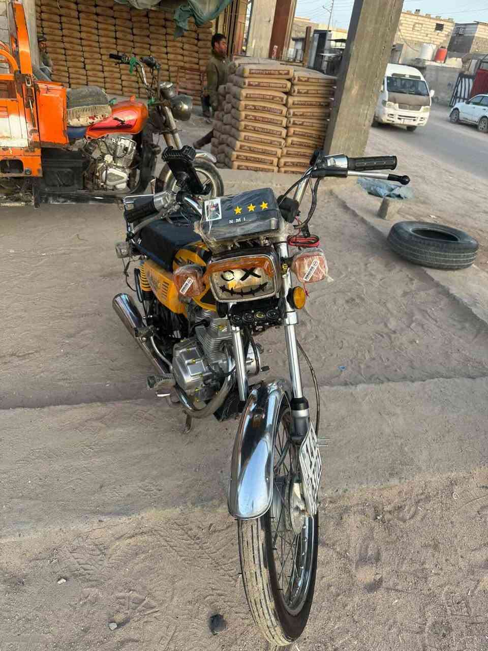 نامه شلامجه مديل 2020 رقم وسنويه بسمي 
دراجه اي نقص ما بيه لمكينه صبانه ما ممدوده 
عليه دراجه جاهزه من شاير ورباعيه وعالي وناصي
عداد شغال كلشي بيه شغال اي نقص ما بيه دراجه 
مال جناي بريك عنبار دهن دراجه سعره 2000مليونين مكاني تنومه رقمي ***********
ورجاهن لتحويل ثاني يوم يوم زايد رجع دراجه Iran
