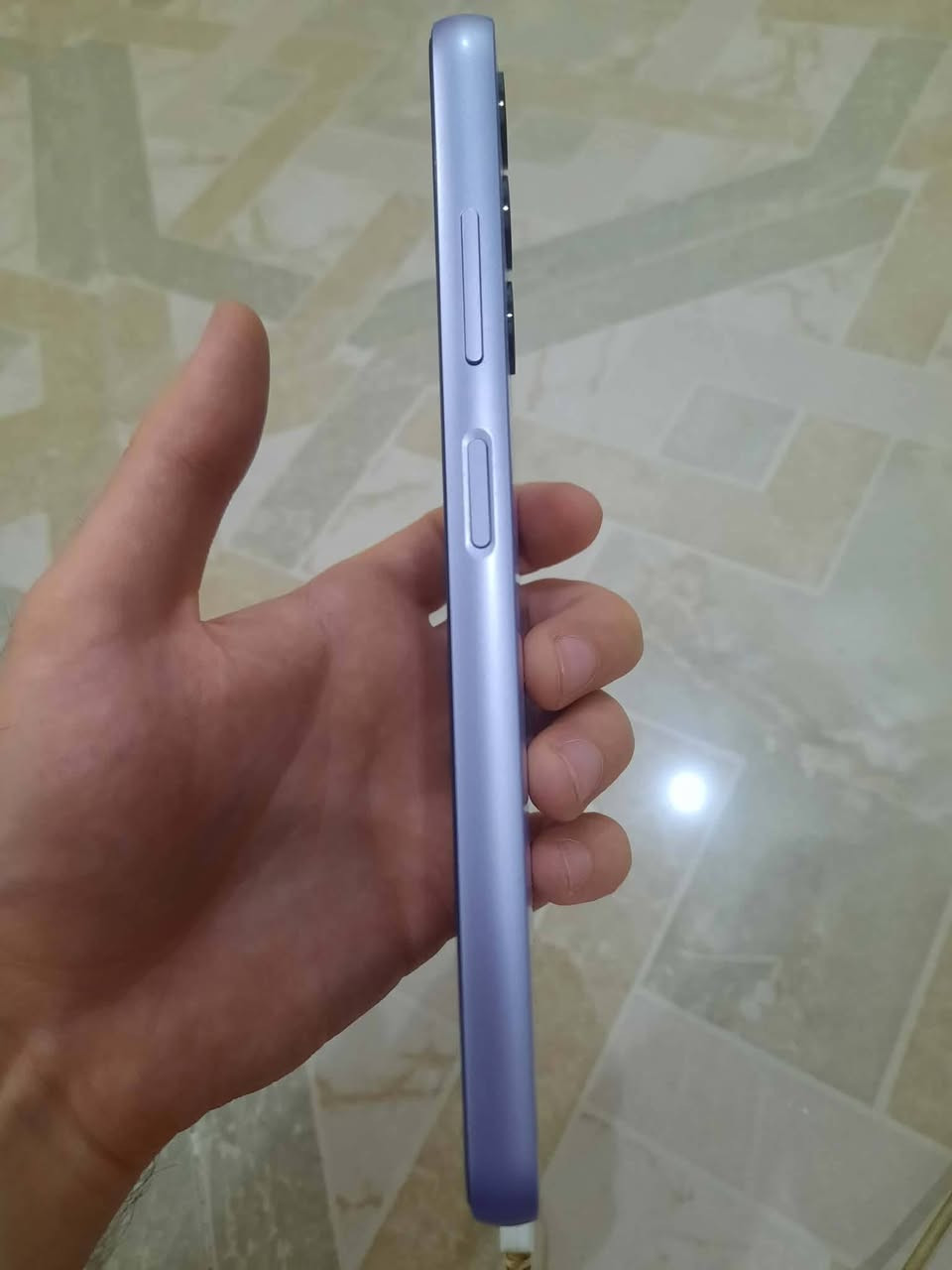Samsung A05s 
ذاكرة 128 / الرام 4
النظافة 100% 

السعر 135 الف
موصل حي الجزائر


**إذا كنت صاحب هذا الإعلان وتريد حذفه لأي سبب، رجاءا أرسل رسالة إلى الدعم الفني**