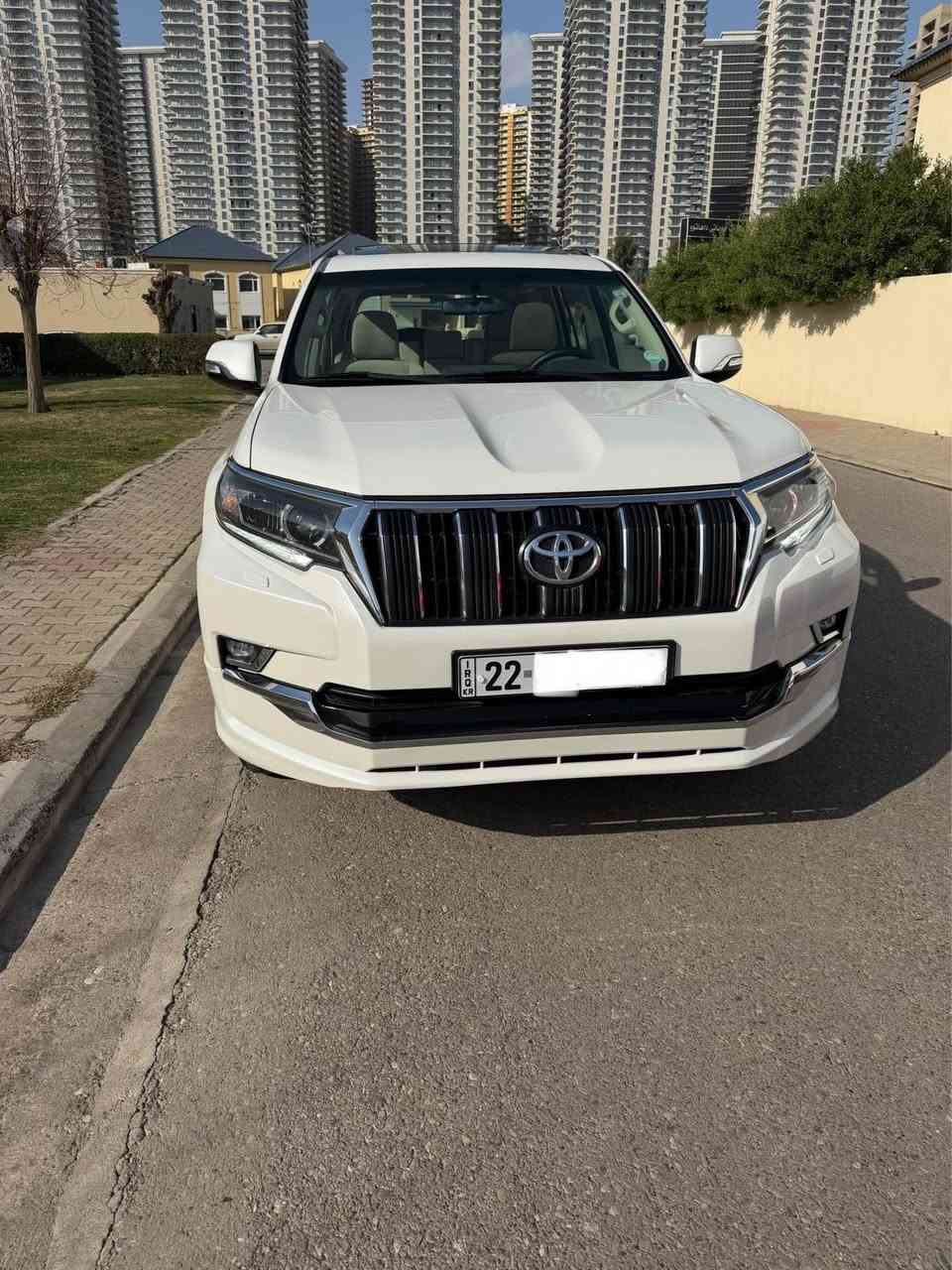 تۆیۆتا پرادۆ ٢٠١٨ TX-L شرکە جیهان نمونە لە جوانی ١١٨٠٠٠کم رۆیشتوە هەموو شتێکی بەشەرت سەقف سلایت ٦پستۆن لایت زینۆن بخاخ 
***********

تويوتا برادو 2018 فئة TX-L،شرکە جیهان 
بحالة ممتازة، ماشية 118,000 كم،
كل شيء بحالة شرط،
سقف سلايد،
محرك 6 سلندر،
إنارة زينون،
نظام بخاخ أربيل, العراق
