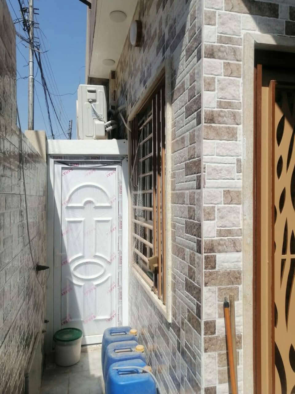 دار للبيع مزارع الصديق الثانية
مساحة 100م طابق واحد
 كراج مطبخ استقبال هول 
صحيات + بيتونة

للمعلومات
***********
***********
