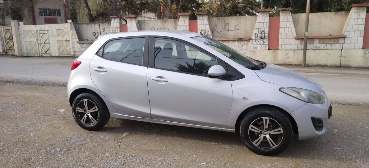 مازدا زووم ٢ مۆدێل ٢٠١٣ گێڕ اوتۆماتیک سلفەر بێ بویاخ بێ دەعم گێڕو مەکینەو تەبریت تەقەو ڕەقە بەشەرە سەنەوی ڕەقەمی تازەیە تا ٢٠٣١ تازەیە بەناوی خۆمەوەیە سعر ٨٠ گلاو کەمێک معامەلە لەسلێمانی زم *********** ڤایبەڕ واتساب لەسەڕە السليمانية, العراق
