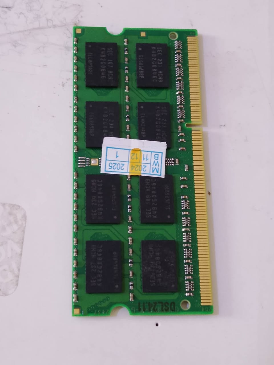 السلام عليكم 
رام لابتوب DDR3.  8G
رام لابتوب DDR3.  4G
رام لابتوب DDR3.  2G
هارد لابتوب SSD. 128G
هارد لابتوب SSD. 120G
كل واحد وسعره
مكاني بعقوبة التحرير


**إذا كنت صاحب هذا الإعلان وتريد حذفه لأي سبب، رجاءا أرسل رسالة إلى الدعم الفني**