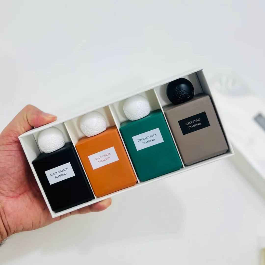 عرض فاخر لا يفوّت – بكج عطور Diamond من إبراهيم القرشي! 🌟
أربع تحف عطرية تعبّر عن الفخامة، الجاذبية، والأناقة بكل تفصيلة ✨
لكل مزاج عطره... ولكل لحظة بريقها 💎

💠 Grey Pearl Diamond
عطر شرقي زهري فاخر للجنسين، برائحة تجمع بين نعومة الورد والياسمين مع عمق العود والبخور.
💫 لمسة راقية تُشبه حضورك، فخامة بكل معنى الكلمة.

💗 Nude Coral Diamond
مزيج أنيق من البرغموت والزعفران مع لمسات الفانيليا والعنبر.
رائحة دافئة، ناعمة، ومغرية – مثالية للمناسبات الخاصة ✨

🖤 Black Carbon Diamond
عطر القوة والهيبة! نفحات فخمة وثبات استثنائي يناسب الرجل العصري أو المرأة الجريئة.
تصميم راقٍ ورائحة تبقى بالأذهان لساعات طويلة 🔥

💚 Emerald Soul Diamond
نعومة وإنتعاش بلون الرفاهية – نفحات خضراء منعشة تمنحچ هدوء وأناقة تدوم 💫

🎁 البكج الرباعي الفاخر من إبراهيم القرشي
فخامة، تنوع، وثبات عالي في مجموعة وحدة 💎
مناسب للهدايا أو للاستخدام الشخصي ✨ Singapore


**إذا كنت صاحب هذا الإعلان وتريد حذفه لأي سبب، رجاءا أرسل رسالة إلى الدعم الفني**