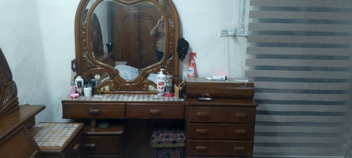 سلام عليكم
غرفه نوم للبيع
 شرط درجه اولا أو ثقيله حيل
***********
***********
