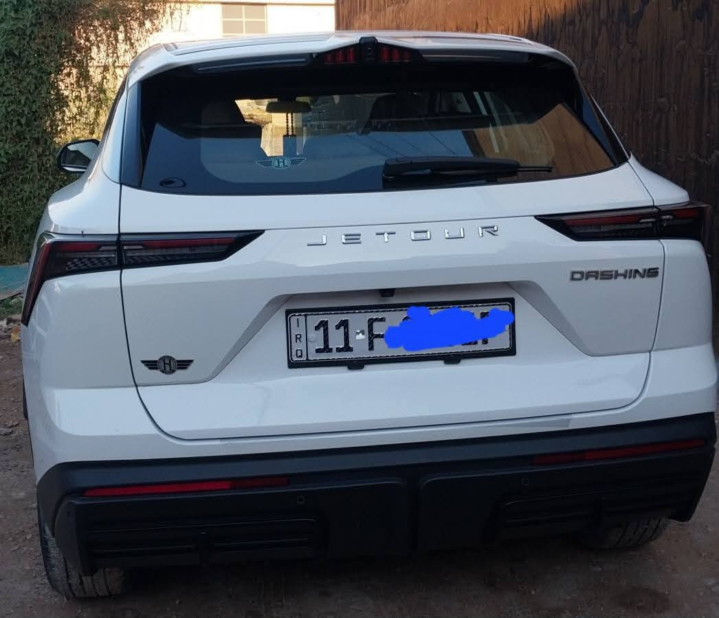 السلام عليكم جيتور 2024  جديده للبيع الرقم بغداد كفاله عامه سنويه ٢٠٣٠ بسمي هزة جديده صارلها اسبوع سياره كلش حلوه احلى من صور سياره بيها هواي مواصفات مو مال شرح بل منشور تعال وشوف بعينك عده فتحت البانوراما ماشيه ١٧ الف فقط... المكينه اربعه سلندر بانزين فقط ... رقم الهاتف ***********
