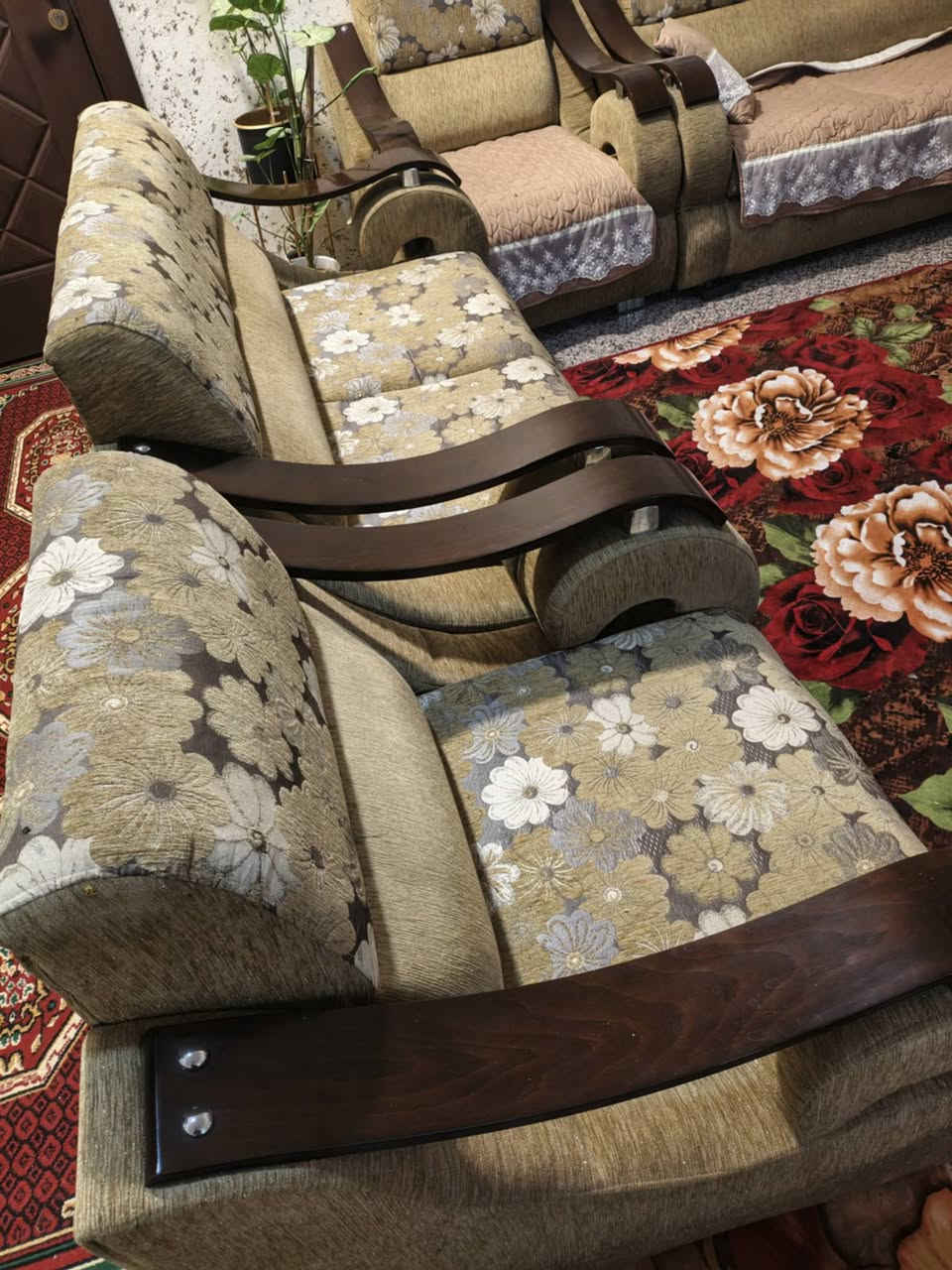 تخم عشر مقاعد للبيع الاستفسار خاص المكان بعقوبه  #بيع #فرصة #عراقي #بغداد


**إذا كنت صاحب هذا الإعلان وتريد حذفه لأي سبب، رجاءا أرسل رسالة إلى الدعم الفني**