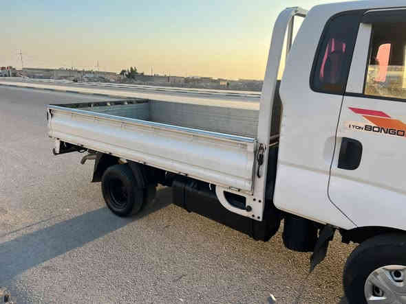 السلام عليكم كيا دبل قماره 19 للبيع مكفوله من ضربه وصبغ متومه سياره جاهزه وكامله ماناقصه برغي هاذ رقم راعيها ***********  السعر 55 بيها مجال
