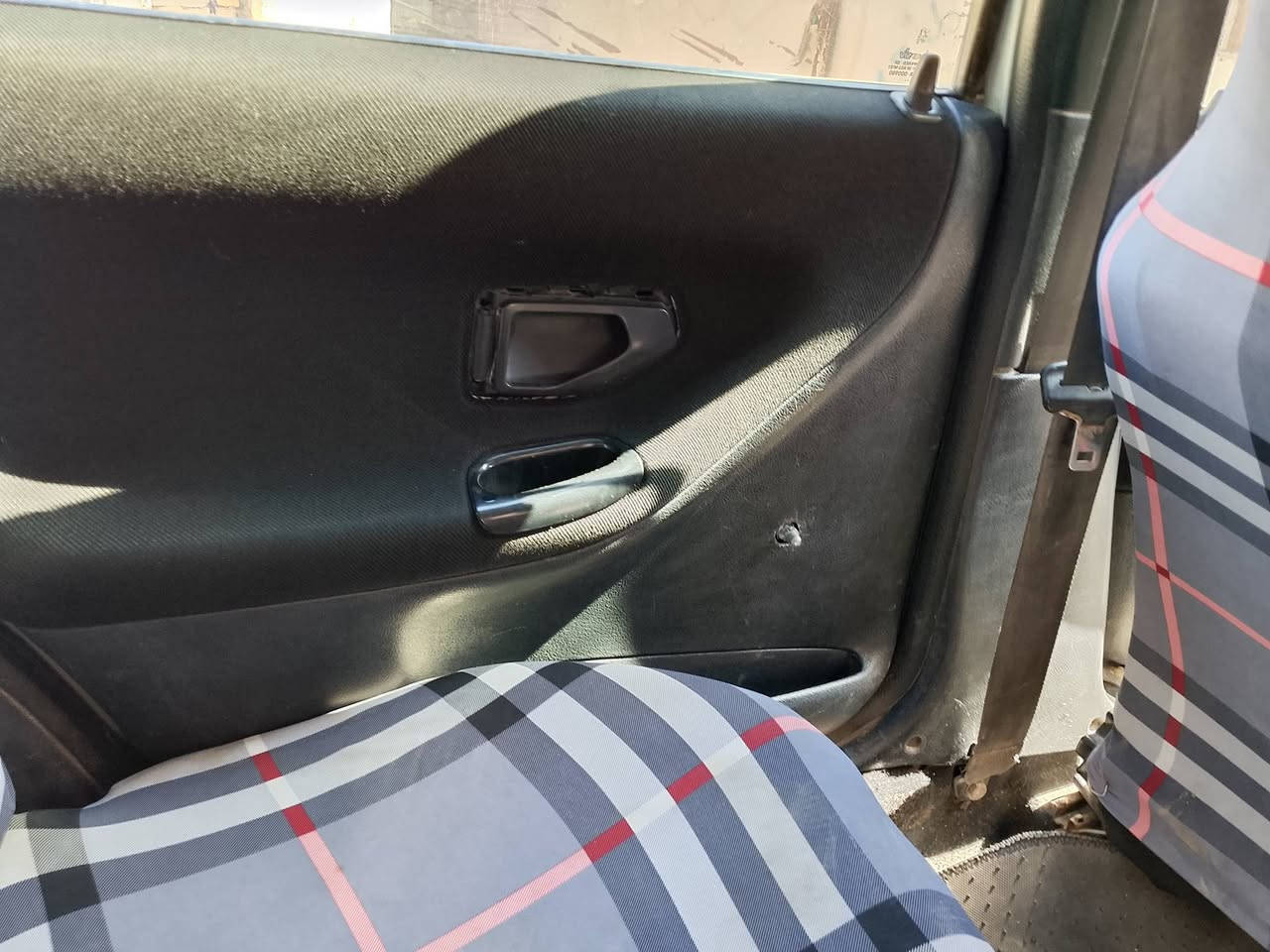 بيجو فرنسي حجم306
ذي قار /وكالة فقط /مكفولة فقط البنيد مستبدل 

كله جديد من كير وحداديه نقص تبريد فقط 
موديل /2002
العنوان /سوق الشيوخ 

السعر /22 بيه مجال للشراي

***********
