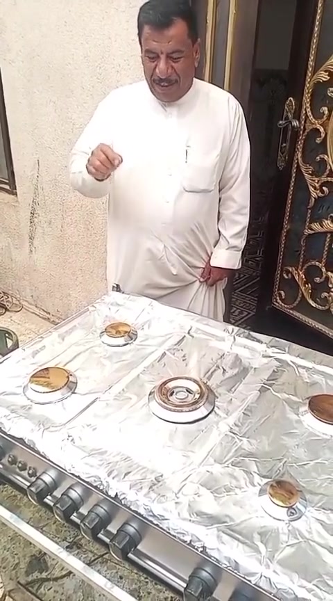 سلام عليكم 📍 ورشة ابوايه الصيانه  الطباخات 🔧
نقدم لكم خدماتنا في:

✅ صيانة الطباخات الغازية والكهربائية
✅ صيانة طباخات البيوت الحديثة والقديمة
✅ صيانة طباخات المطاعم، الكوفيات، والفنادق
✅ صيانة داخل وخارج بغداد
✅ نجيكم للموقع (للبيت أو المحل)

📞 للتواصل والاستفسار
***********
***********
وتساب وخاص
متواجدين 24ساعه  

ثقتكم مسؤوليتنا 💯
صيانة احترافية وسريعة 👨‍🔧
