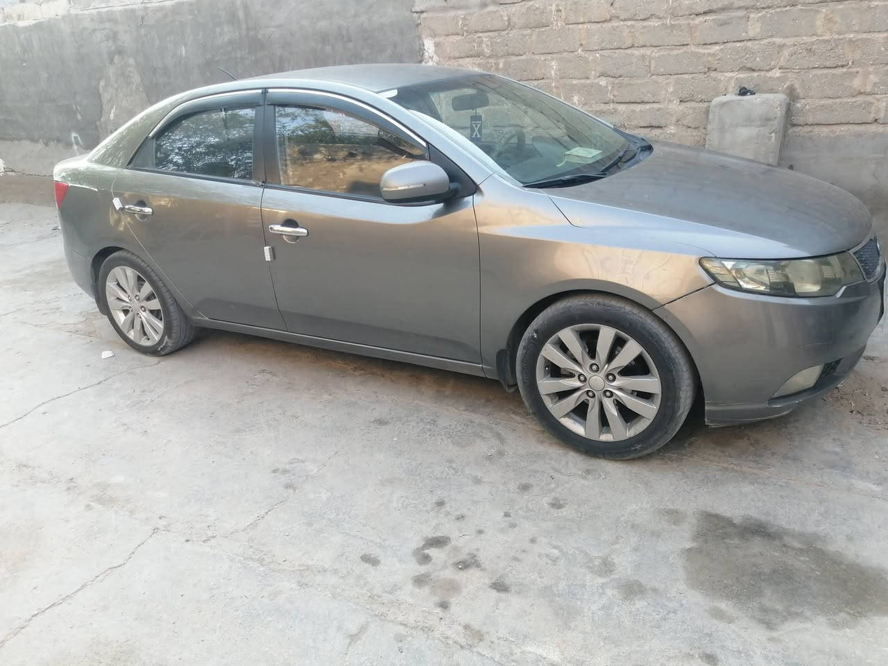 سيراتو موديل ١٢ محرك كير مكفولات تبريد تدفئه شواصي مكفولات لغود مكفولات بسم كردي وبيهه وكاله عامه مكاني كربلاء السعر ٨٥وبيهه مجال ***********

