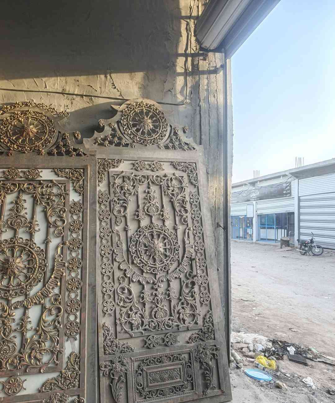 للبيع بيبان حديد صب ٣طلاليك مكانهن سماوة للاستفسار ***********
