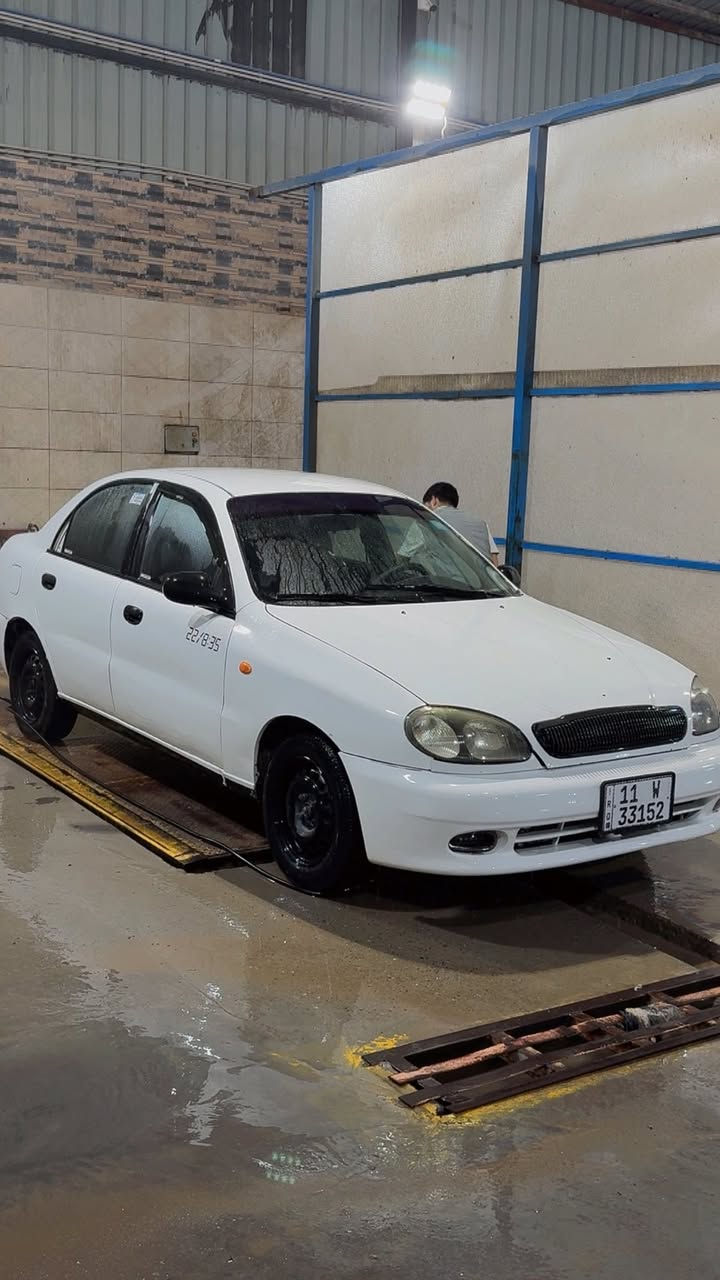 السلام عليكم 
دايو لانوس رقم بغداد  
للبيع او المراوس 
موديل 2000 
محرك مفتوح شرط
كير شرط 
تبريد شرط 
السياره بسمي وتحويل ثاني يوم
السياره حلوه واقتصادية 
وماا يعوزه اي شي
السياره مصبوغه جمالية فقط 
السعر 37 وبيها مجال 
مكانها تكريت 
***********
