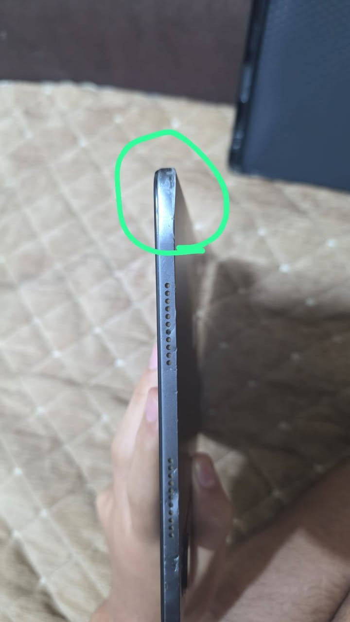 ايباد هونر باد x9 بي ضربات بل طوارف ما مثره على شيء  بلا كارتون يجي ويا كفر منفصل جديد و شاحنه مالته السعر ١٦٠ بيه مجال  الحجز راسلني خاص على الواتساب الرقم ***********
