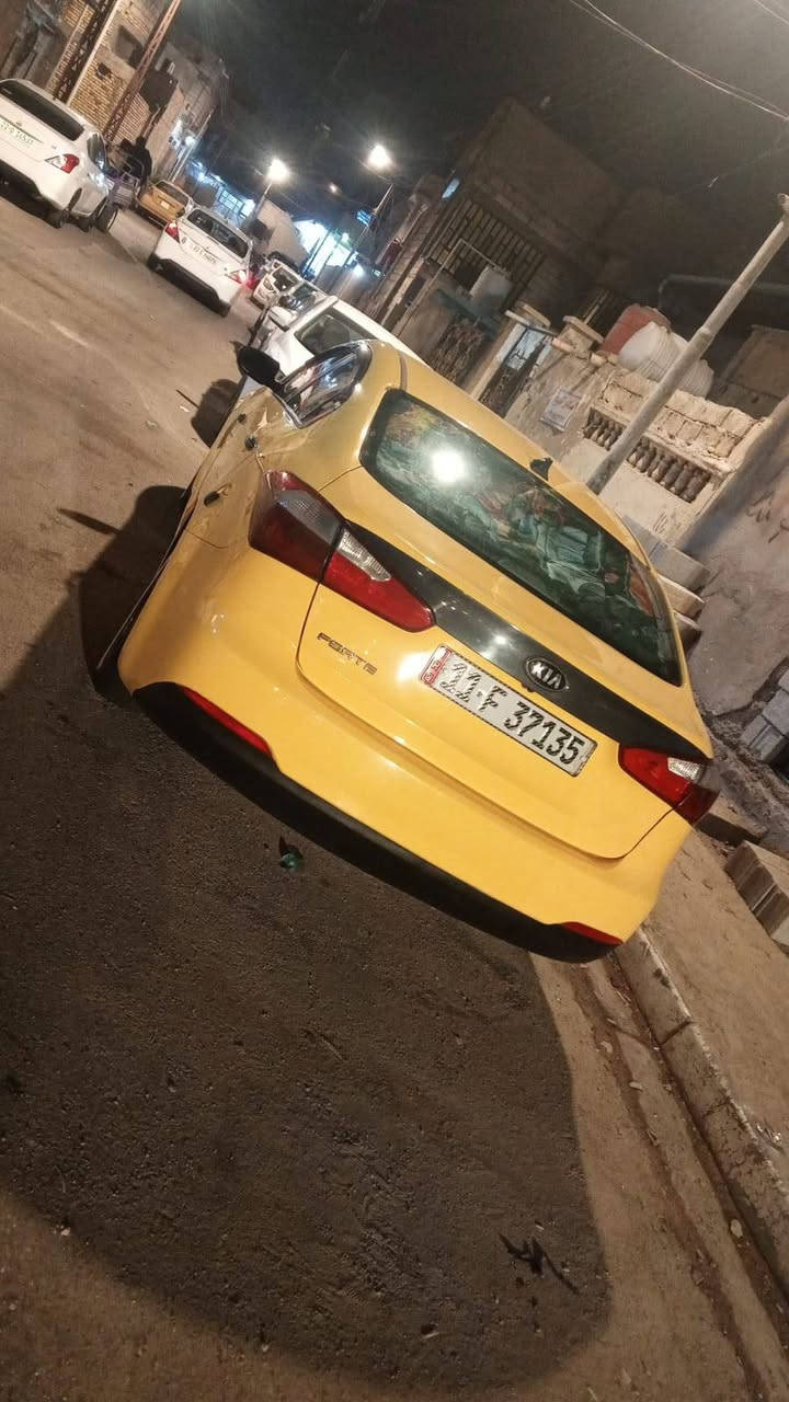 سلام وعليكم فورتي وارد امريكا موديل 2016 رقم بغداد بسمي إنه شخصيا  ضربتها البابين صفحه الايمن مبدلات والمدكر الامامي مبدل والسونار موجود بلمنشور مكينه 1800 دوش هستوني شادها صارلها شهر السياره صبغتها تخبل نصبتها حلوه أحله من صور كامله تبريد تخم تاير حداده سعرها 110$ وبيها مجال تجي وتدلل مكاني البصره القبله هذا رقمي *********** البصرة, العراق
