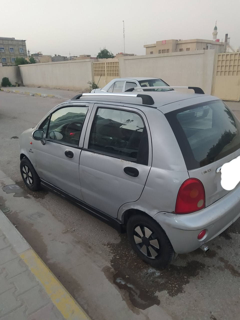 السلام عليكم سياره شيري كوكو راعيه موجود بكربلاء موديل 2012 گير عادي تبريد وتدفئه يشتغل مكاني كربلاء الرقم ***********
