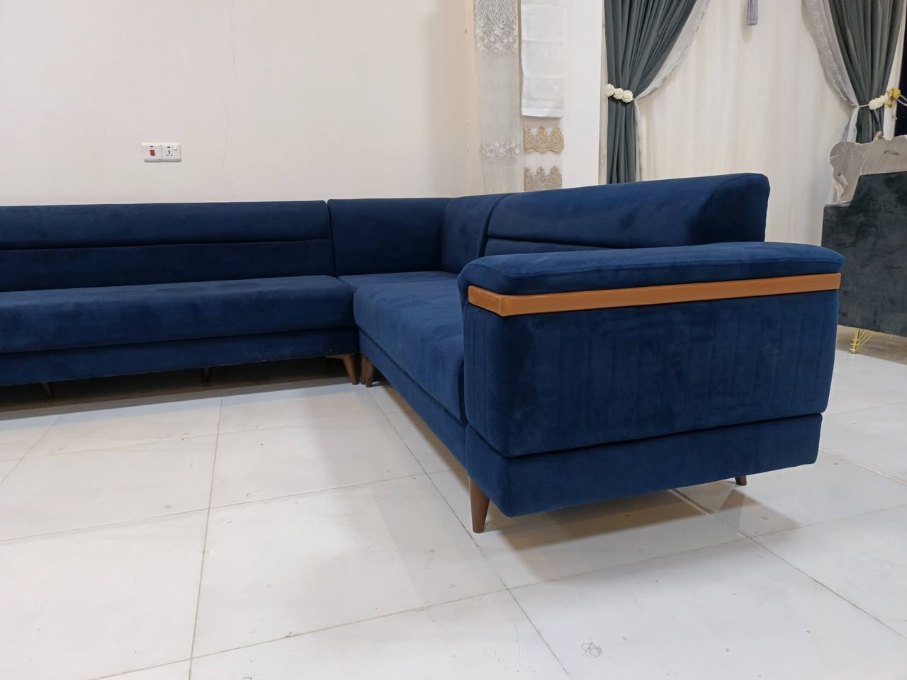 يعلن معرض و معمل الفخامة للاثاث
‏   ......للبيع بالنقد والاقساط . . . . .
‏عرض  عرض عرض🔥🔥 
‏ديوان مودرن عدل بسعر (٨٥ ألف )للمتر . . 
‏المواصفات 
‏بلوك أسود ١٦ ملم 
‏السير جام روسي 
‏الإسفنج مميز أول مقعد مع الضهر 
‏القماش حسب طلب الزبون 
‏للاستفسار الاتصال
‏ ***********  وتساب و اتصال 
‏*********** وتساب وتصال   
‏زورونا تجون أجمل ما يكون
يوجد نظام التقسيط لجميع موظفي الدوله و العقود على جميع المصارف  
‏العنوان _ الأنبار _ الفلوجة _ شارع الجيش الشعبي قرب المحكة
‏
