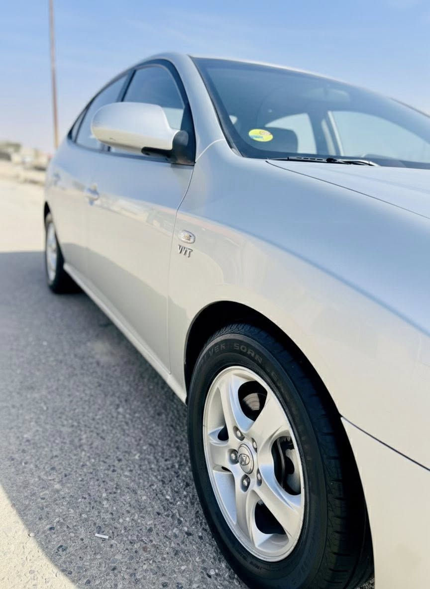 سلام عليكم للبيع افانتي مديل 2009
 دخول جديد متومه شمالي انكليزي
السياره جديده كير محرك حدادية تبريد تدفئة مكفولات 
تخم تاير جديد ،شاشة كامره خلفيه كشنات جلد 
مكان السياره بصره 
للتواصل ‭0773 938 0122
