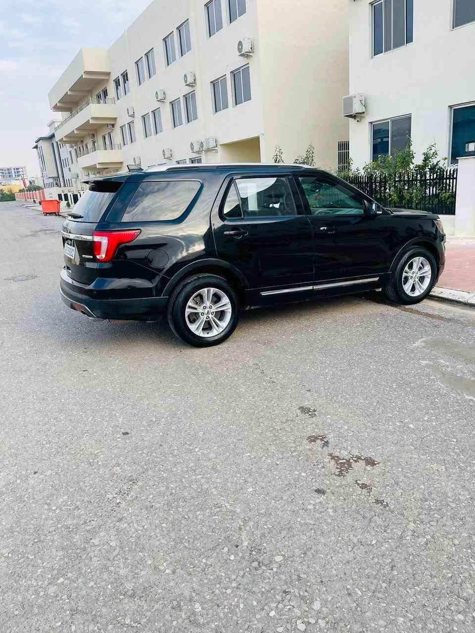 بسم الله الرحمن الرحمن 
فورد اكسبلور موديل 2016
سته سلندر 6v
موسفات شاشه كبيره 
بسمه 
كوشين جلد كوشين كارهباي
كوشين هيتر
سندق كارهباي
سبعه راكب 
سنويه جديد هنا 2030
خمسه قتع صبوغ بس بيدون داخلي 
كير معركة بشرط 
سعر 144$
م ***********
***********
مكان اربيل. واتساب فايبر
