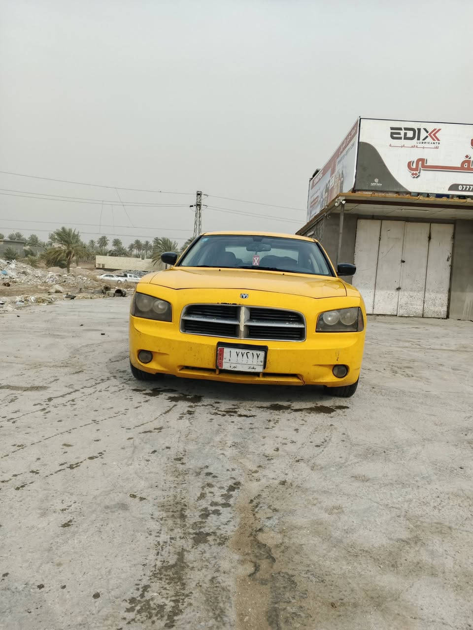 السلام عليكم دوج جارجر 2010 اصل السياره كير ومكينه بشرط تبريد عربانه خلفيه صار اسبوعين من شادها حداديه جديدة رقم بغداد باسمي سيارة خطها حلة بغداد مصفره هيئة وغرامات مكان السياره بابل الحلة السعر 98 وبيها مجال بسيط للاستفسار رقم الهاتف ***********
