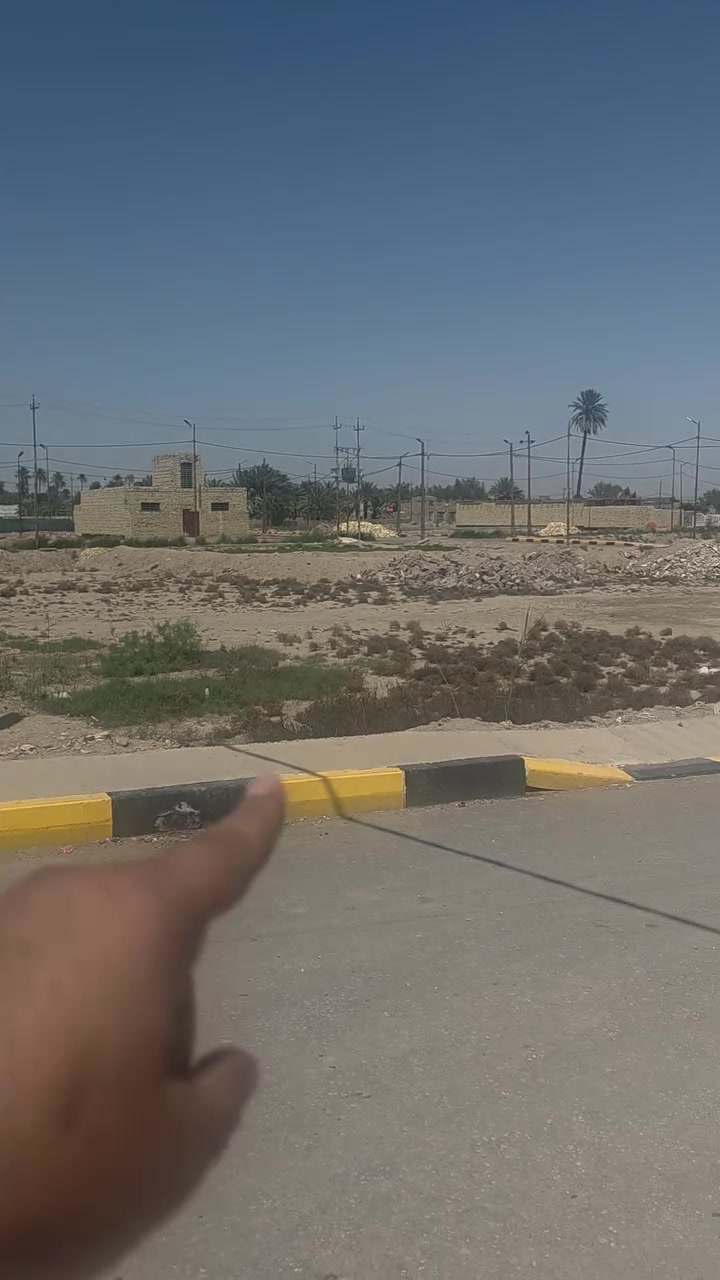 عرصات في مجمع الشطاوي
كافه الخدمات متوفره اقرب مجمع للولايه 
ماء وكهرباء وتبليط 
متوفره ١٠٠ متر 
و٢٠٠ متر 
و٤٠٠ متر 
و٦٠٠ متر 
بأسعار تنافسية. 
للاستفسار الاتصال بالرقم ***********
خاص وتعليقات مجاوب شراي اتصل بيك خير ودلل
