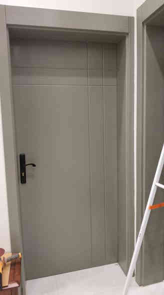 نجارة أحمد لعمل الابواب الخشبيه الحديثه والمحجرات الدرج 
***********
ناصرية السيف قرب مدرسة الكرامة
