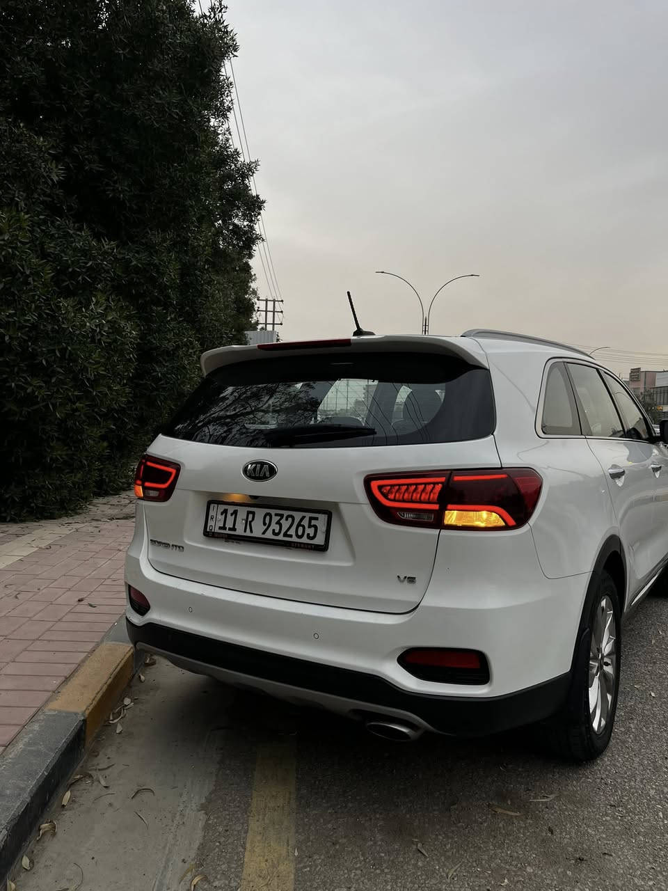 سورنتو موديل 2018 ماشيه 140 الف
بانوراما كشن كهرباء تدفئه تبريد كله فول لايتات زينون بك لايت ليد سبعه راكب سته سلندر  مرايات شفط  جنطه كهرباء سايد بريك رجل السياره بيها بارد بين باب السايق والراكب وكرت تكحيل بالبنيد وخط بالجنطه 
سعر السياره (230) وبيها مجال بسيط 
للاستفسار ***********
غير متواجد على الواتساب
