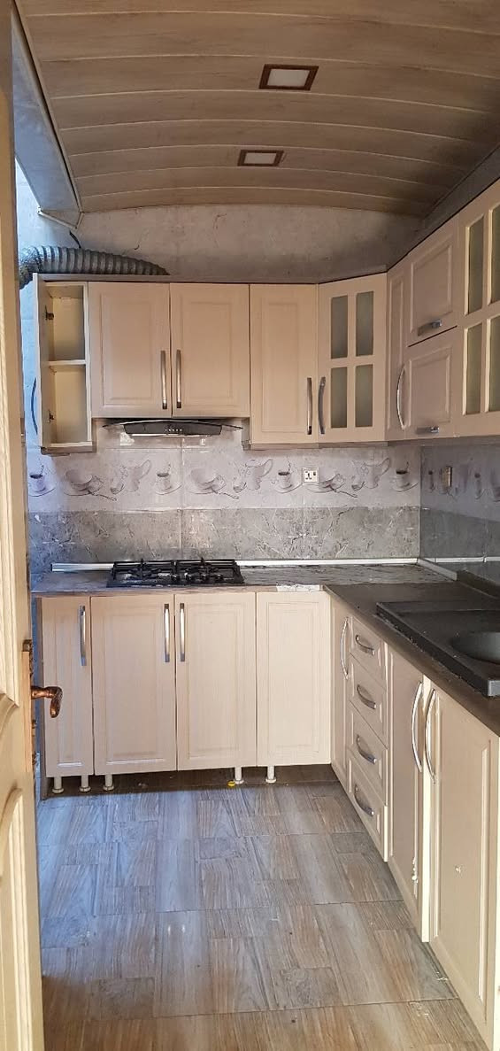 سيتين كونتر بالون بريس تركي قياس ثمانية امتارنضيف جدا الي حاب يراسلني *********** واتس اب سعرة ٧٥٠ الف
