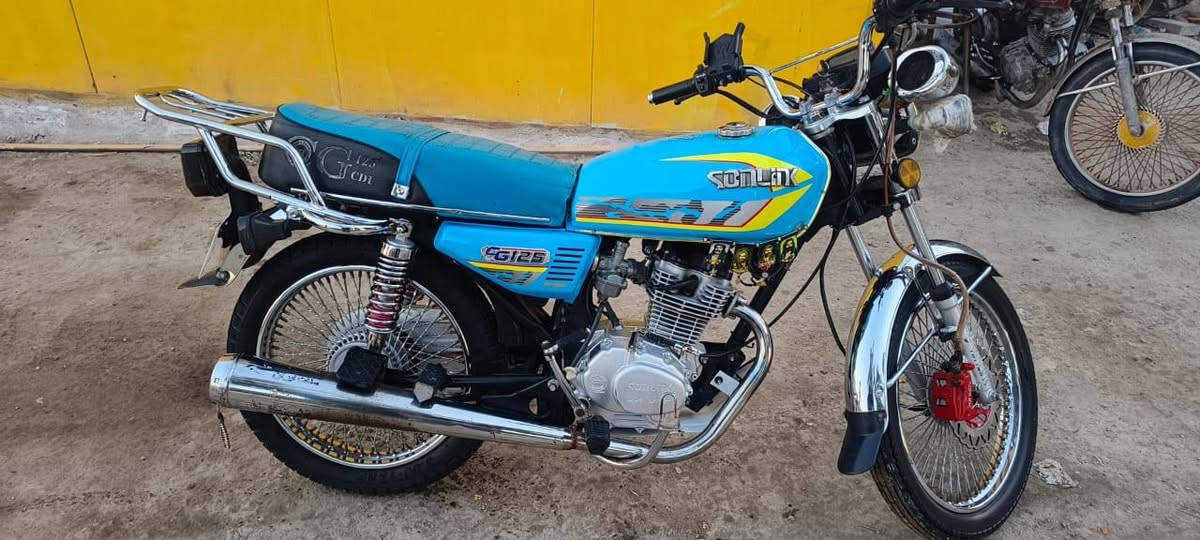 دراجة تايكر ختم سونك موديل 24  أوراق متوازي ع بيعته شراي يخابرني ***********
