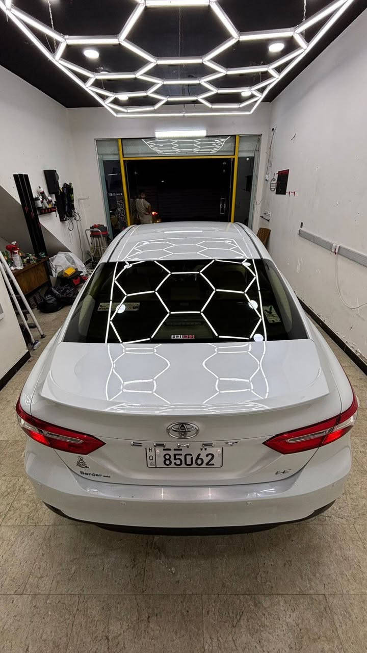 السلام عليكم
كامري 18 سردار 
Le السيارة ماشي 90 الف 
بيهة الدعامية الامامية صبغ 
وبارد بهلال الجاملغ الامامي اليسرة 

السيارة ما بيهة اي مصرف 

للاستفسار 

‭***********
السعر 
197 ورقة وييهة مجال
