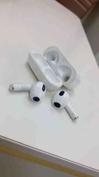 سماعات ايربود نضيفات كلش اصلية الجيل الثاني اصليات ١٠٠٪؜ مكاني بلديات0...