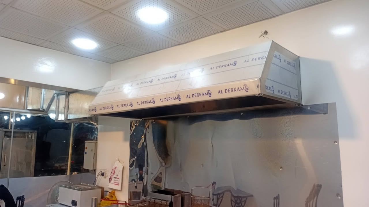 يا الله يا الله بيع غراض مطعم مستخدمه بأسعار مناسبه جدا جدا شرط جديده بالنايلون
ميز كاشير خشب MDF
ميز ستيل تفصال عراقي متر وعشرين
كرل بركر يشتغل بنظام الفحم ونظام الغاز 
سقوف ثانويه جبسن بورد بدون سجه فقط طابوكات
هوك ٢ متر + دكت ٣ متر + ساحبه كبيره ١٥٠٠ دوره
جكر بليت ستيل ٢ طبقه
العنوان بغداد حي الجهاد 
للاستفسار ***********
