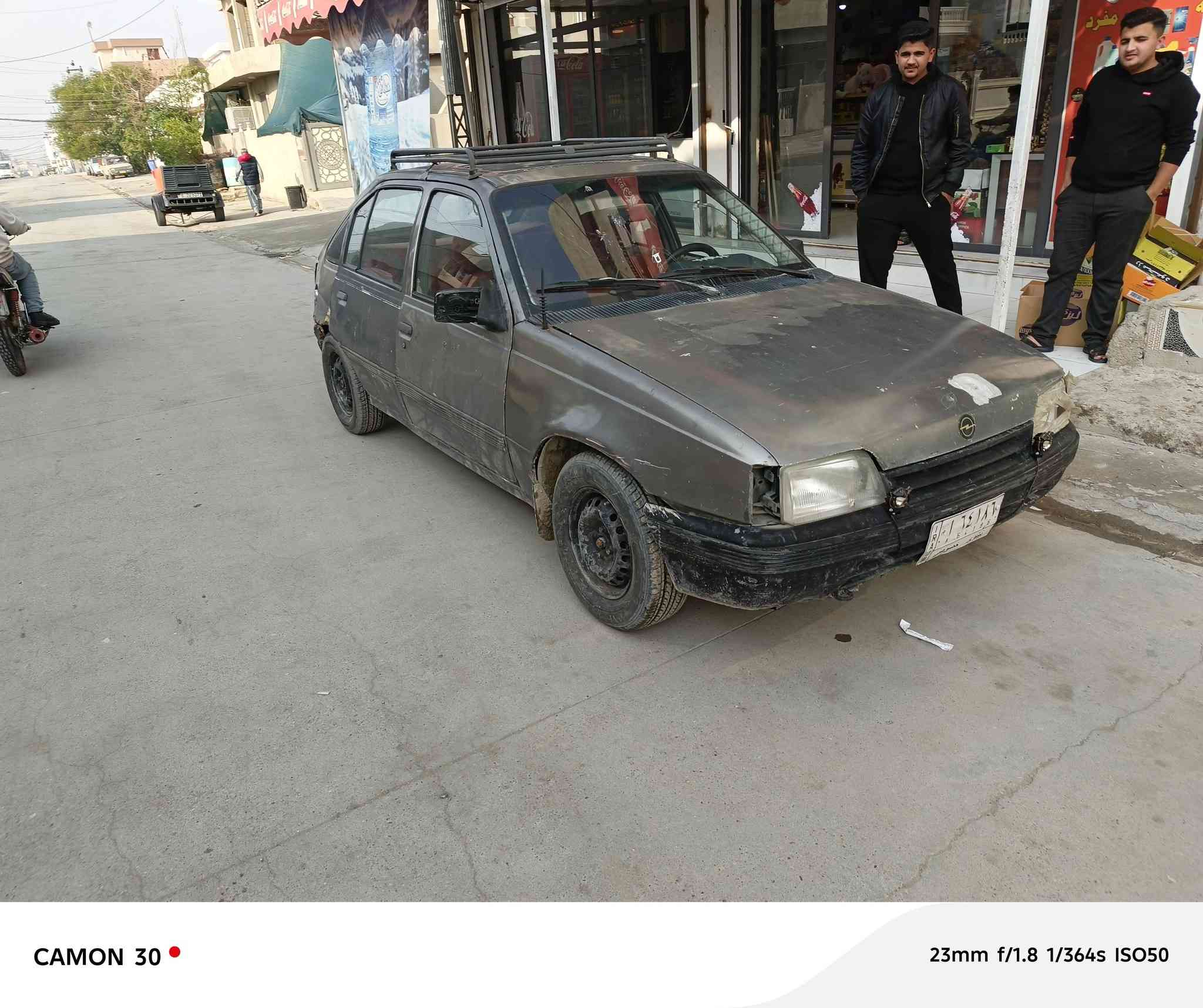 سلام عليكم للبيع اوب كاديت بي ضربة من ورة ما مصلحة رقم وسنويتة جديد وبطقاة بانزين موجود ب اسمي سيارة وكالة عامة سعرة ١٣ ورقة للاستفسار اكثر ***********
