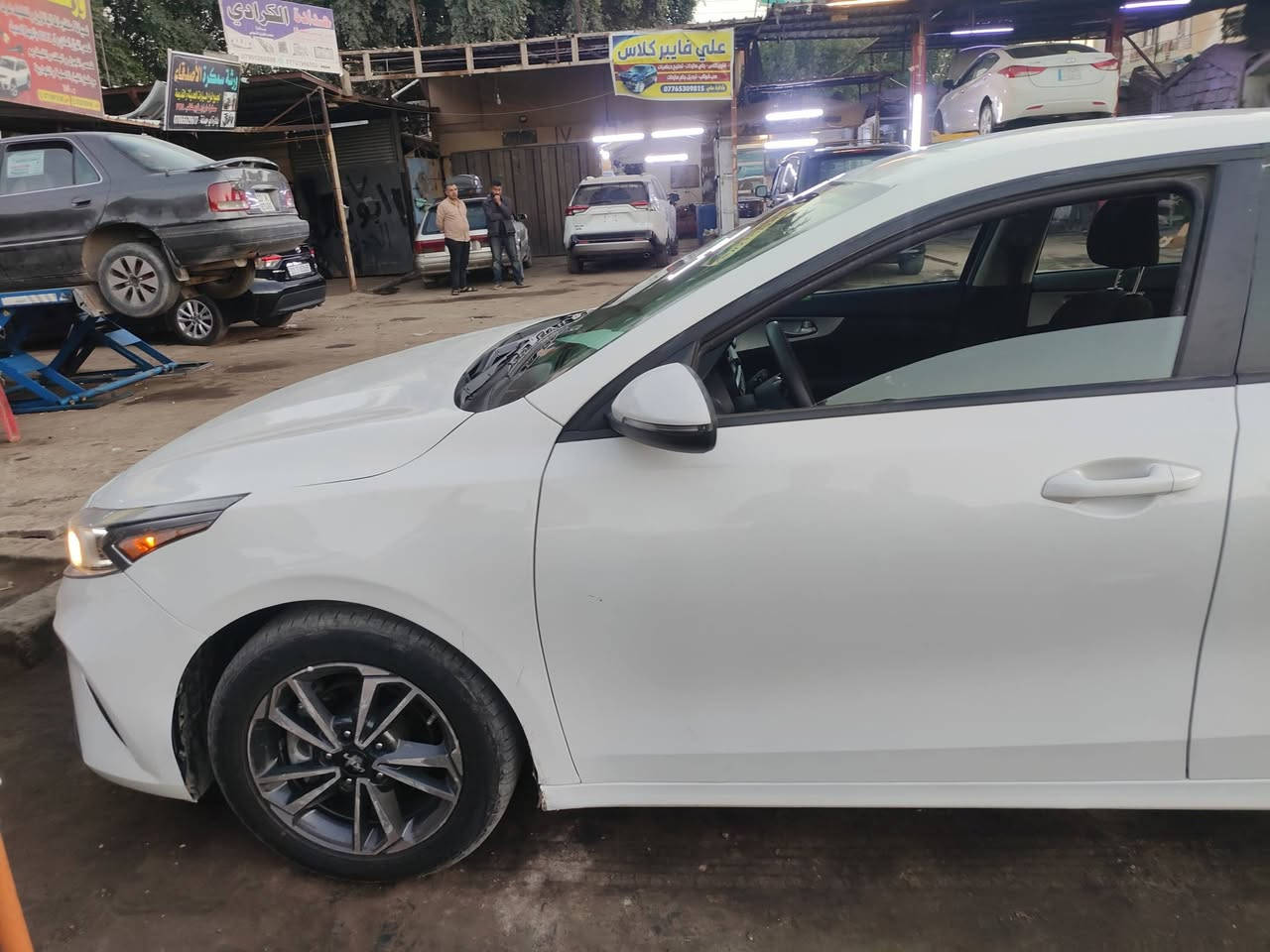 كيا فورتي 
كل شيء اكو بالسوك وكل شيء  بسعرة
2024 KIA Forte, Lxs
السيارة  دخول جديد بدون رقم 
معروضة ١٢٥ وبيهه شوية مجال مصبوغ بيهه قطع ابيعلك مصبوغة عام 
ماشية 20الف ميل فقط وارد أمريكي مكانها بغداد الدورة 
صور الحادث بالمنشور 
أي استفسارات اتصال على الرقم 
***********
بي واتساب

