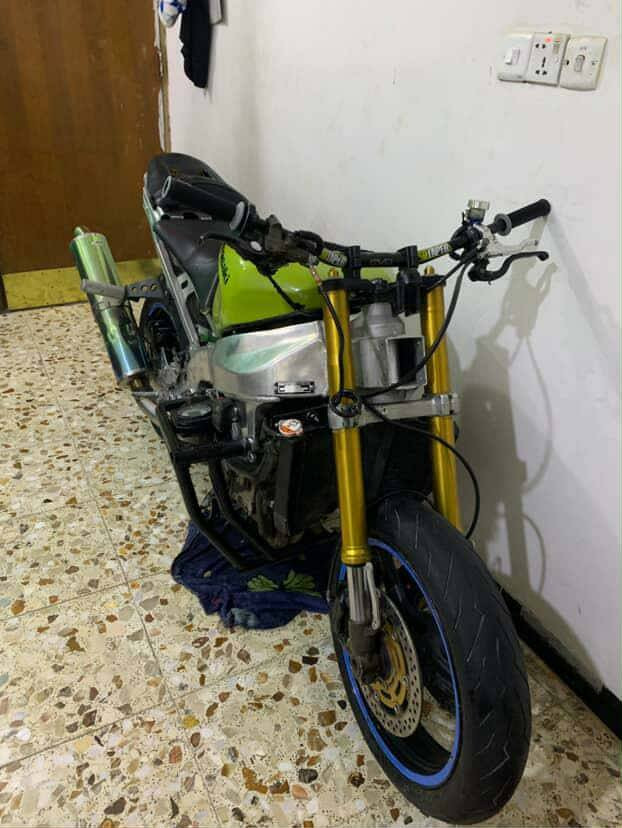 السلام عليكم للبيع كاوسكي  2004
ابيع كوم حديد  مكاني بغداد .مدينه الصدر ***********
