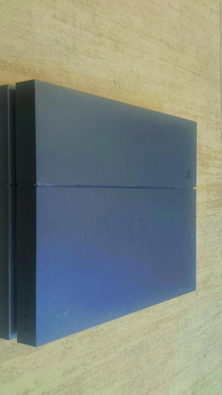 فرصة حلوة – بلايستيشن 4 Fat نظيف 🔥
بلي فور فات 
 هارد 1TB
 يدتين أصليات
نظيف جدًا – استعمال خفيف
 الجهاز غير مهكر ويشتغل تمام
ويا كل الكيبلات الأصلية
 مناسب للأونلاين والتحديثات
ما بيه أعطال مفتوح للتنضيف فقط
 9 العاب ويا
 النجف الاشرف
 السعر: 190 ألف (بي مجال بسيط)
📩 المراسلة خاص / تعليق


**إذا كنت صاحب هذا الإعلان وتريد حذفه لأي سبب، رجاءا أرسل رسالة إلى الدعم الفني**