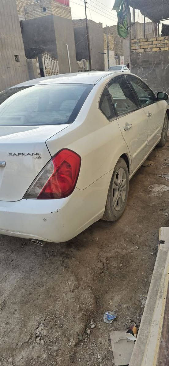 سافران موديل ٢٠١٠ بيه قطعتين صبغ جاهزة باتري جديد وتبريد شغال وكهربائيات السعر ٩٠ وبيه مجال مكان السيارة بابل والسنويه ما ساقطه رقم انكليزي باسمي السياره ***********
