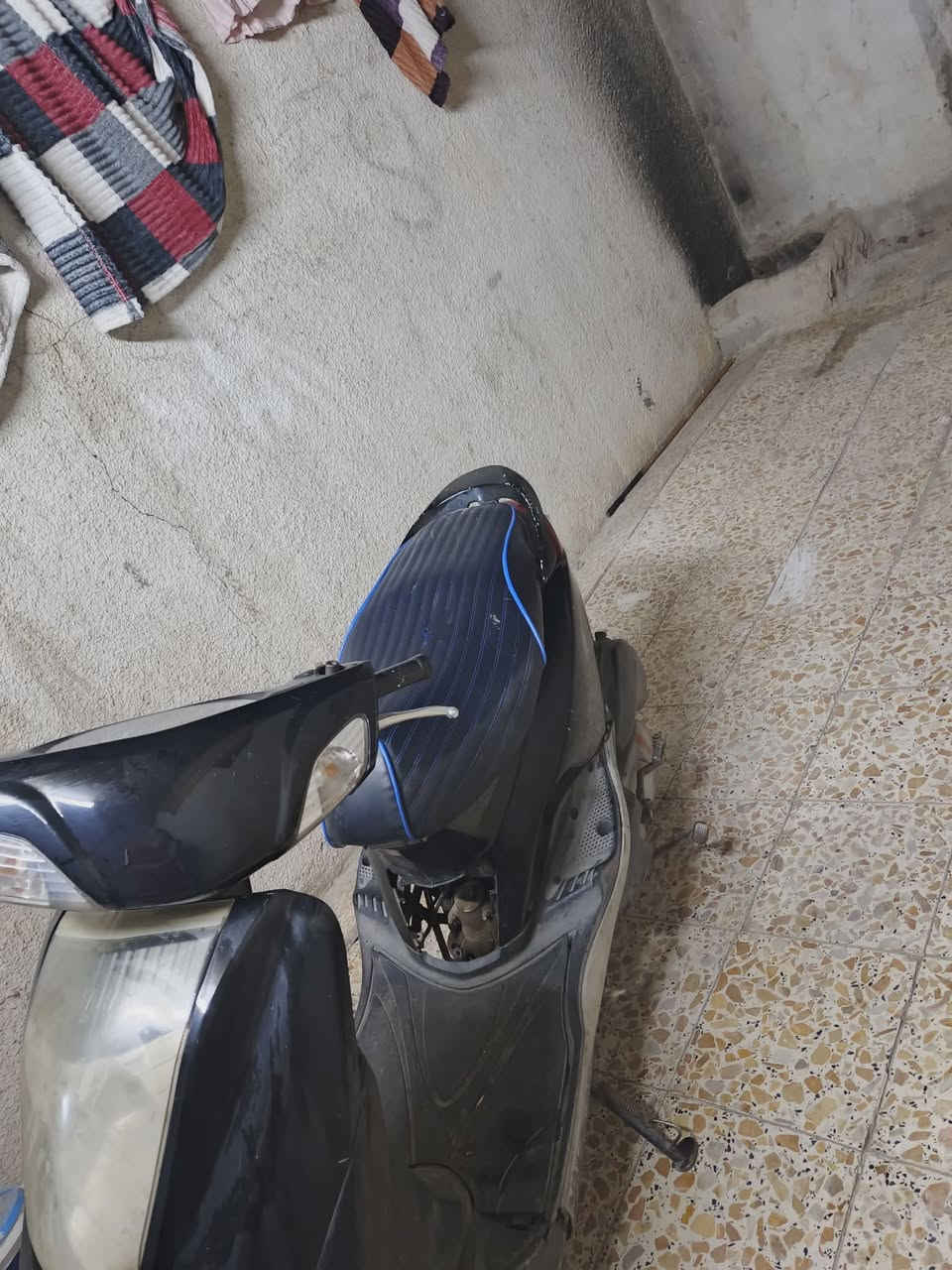 دراجه بريز للبيع متروكة شهران رايد ها ٤٥٠ قفل واتساب ***********
