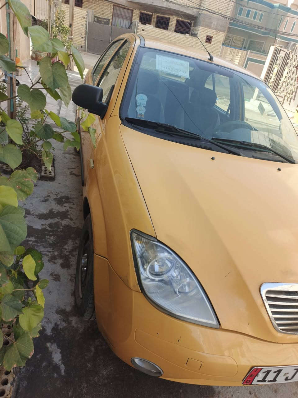 طيبه موديل 2015 سياره خير من الله مكينه كير خير من الله  سياره حلوه تبريد.ثلج 🥶 دبل مروحة تنسه شي اسمه حماوه  تخم تاير جديد دبلات خلفيه جدد ضربته جاملغ خلفي جهه سائق سياره بسمي ثاني يوم  مداور.  عنوان كربلاء سعر 35 وبيه مجال ***********
