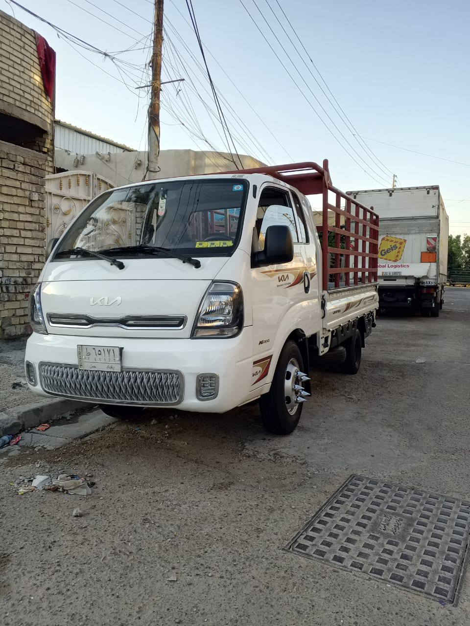 كيا حمل لون ابيض موديل 23 سياره بسمي مكان الدوره ما محوره السياره ابلاديه الشراي***********
