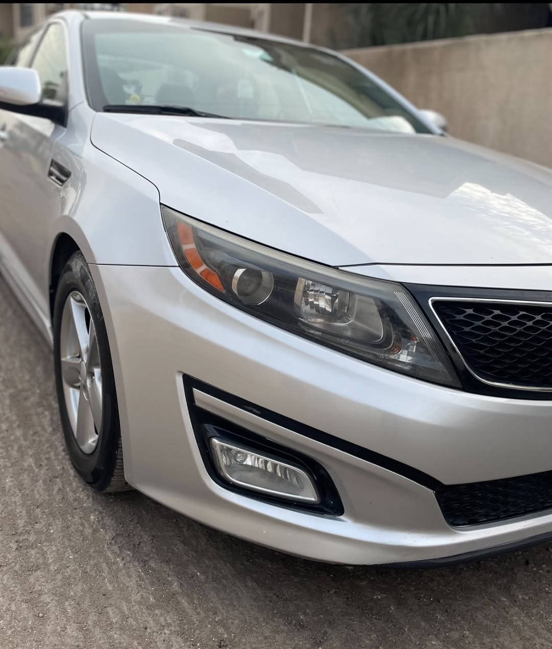 السلام عليكم . للبيع كيا اوبتيما 2015 وارد امريكي
الحادث جاملغ خلفي وقبغ جنطة ( الحادث سطحي وبسيط )
ماشيه 130 الف ميل
السيارة جاهزة بدون نقص نهائي
السعر 125$ 
موقع السيارة . بغداد - الدوره
للتواصل . ***********
