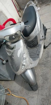 للبيع ماكس منغولي حاويه السعر خاص او تصال على رقم 07827253053