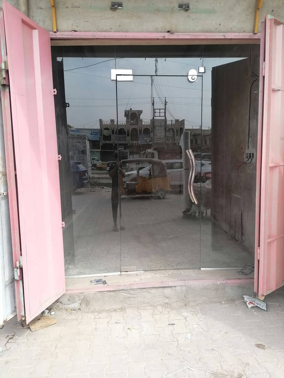 جامخانة محل ارتفاعها ٢٦٠سم وعرضها ٢٣٠ سم
السعر ٢٠٠ مكاني بغداد


**إذا كنت صاحب هذا الإعلان وتريد حذفه لأي سبب، رجاءا أرسل رسالة إلى الدعم الفني**