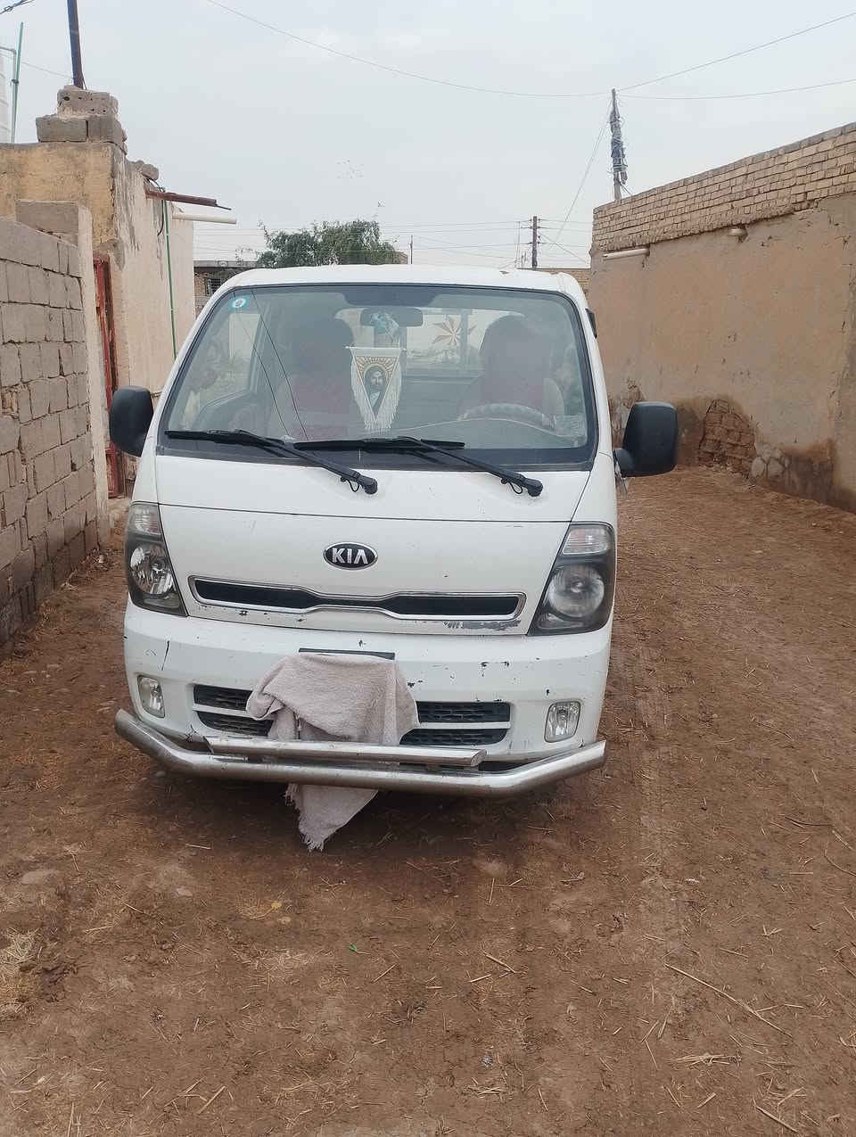 السلام عليكم كيه لبيع موديل 15تخم تاير محرك نضيف سنويه 27 مداور ثاني يوم تبريد ثلج  رقم ذي قار مكفوله ***********
