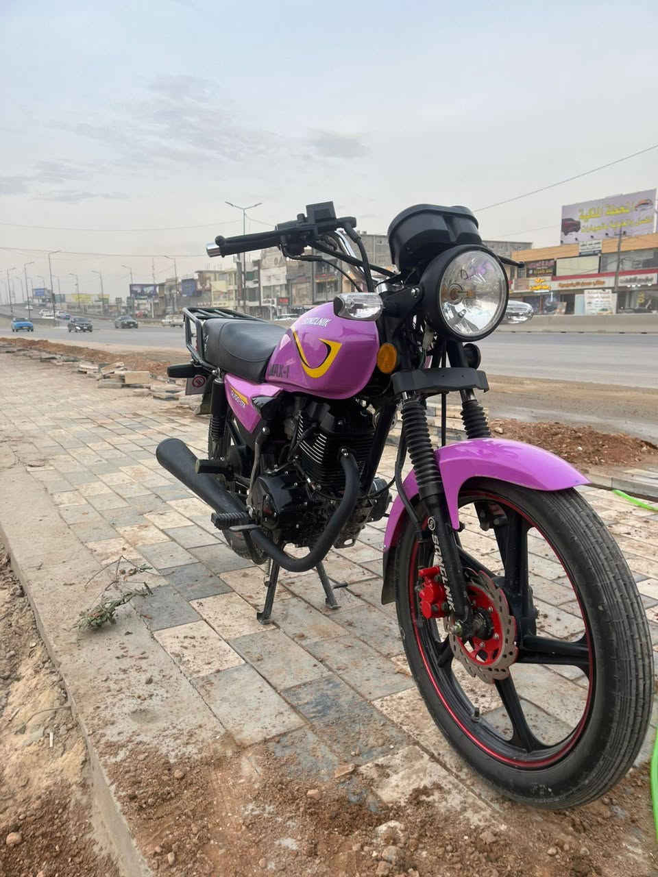 يالله السلام عليكم دراجه شاينك سونك للبيع موديل 2025 أوراق سكنر الدراجه مكفوله كفاله عامه عل فحص
السعر 950 وبيه مجال مكاني بابل الحله شارع 60
***********
