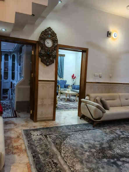 #اللهم صل على محمد وآل محمد 

 #دار سكن حي 36 طابق واحد مقابيل كاظم عزوز

#المساحة 200 متر 

#تفاصيل الدار 
الطابق الاول 
غرفتين وصالة كبيرة وبراني كبيرة ومطبخ وصحيات داخلية وخارجية 

السعر 175 مليون مع المجال الدار مطلوب 20 مليون تحول على المشتري او تسدد في حال رغبة المشتري 

_______________________________
لشراء ومعرفة السعر يراجع مكتب الناجح للعقارات الكائن في السماوة 
حي الحكم قرب مرطبات فستقه أو مراسلتنا ع الخاص او الاتصال ع الرقم التالي 
*********** بي واتساب 
*********** بي واتساب
 علمأ دوام مكتبنا من 9 صباحأ  ولغاية 10 ليلأ  
مصطفى للعقارات
