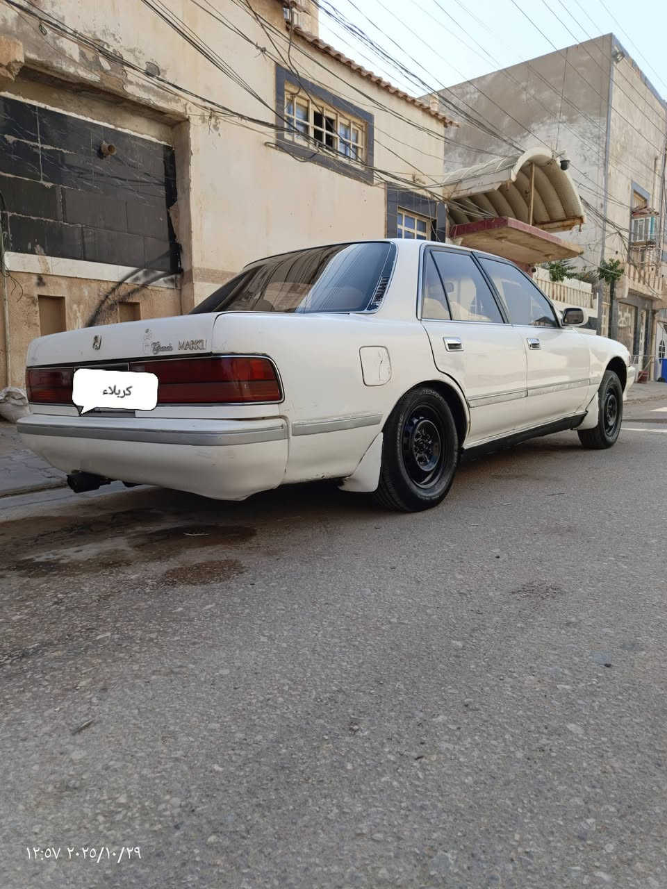 السلام عليكم للبيع مارك تكم كربلائي السياره مكفولة من الكص ونقل الجثة والرسميات رقم كربلاء انكليزي بسمي السياره جاهزة من مكينه كير حداديه كهرباءيات مكينه ونجي                     مكان السياره نجف السعر ٥٤  او بيه مجال للاستفسار ***********
