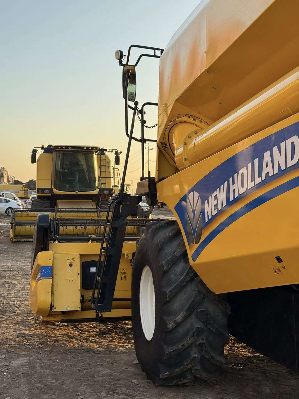 تحية طيبة
1- للبيع حاصده نيهولند حجم TC5.70 خمسة بلم موديل 2025 زيرو 
2-  للبيع حاصده نيهولند حجم TC5.70 خمسة بلم موديل 2016 تك درام 
***********
***********
محمد فاضل 📞📞
